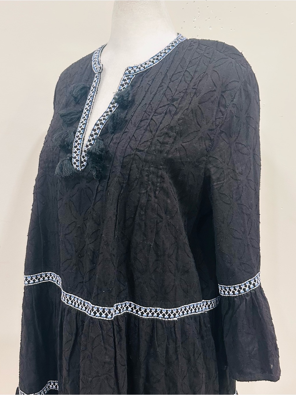 Tommy Bahama Black Cotton Clip Embroidered Tiered Tunic Dress Cover-Up Size M - Picture 2 of 9